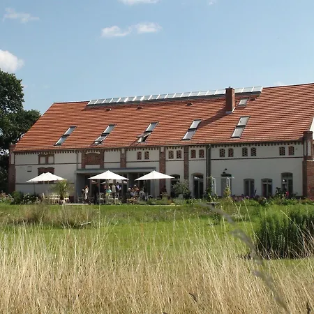 בית הארחה Landhaus Ribbeck 3*